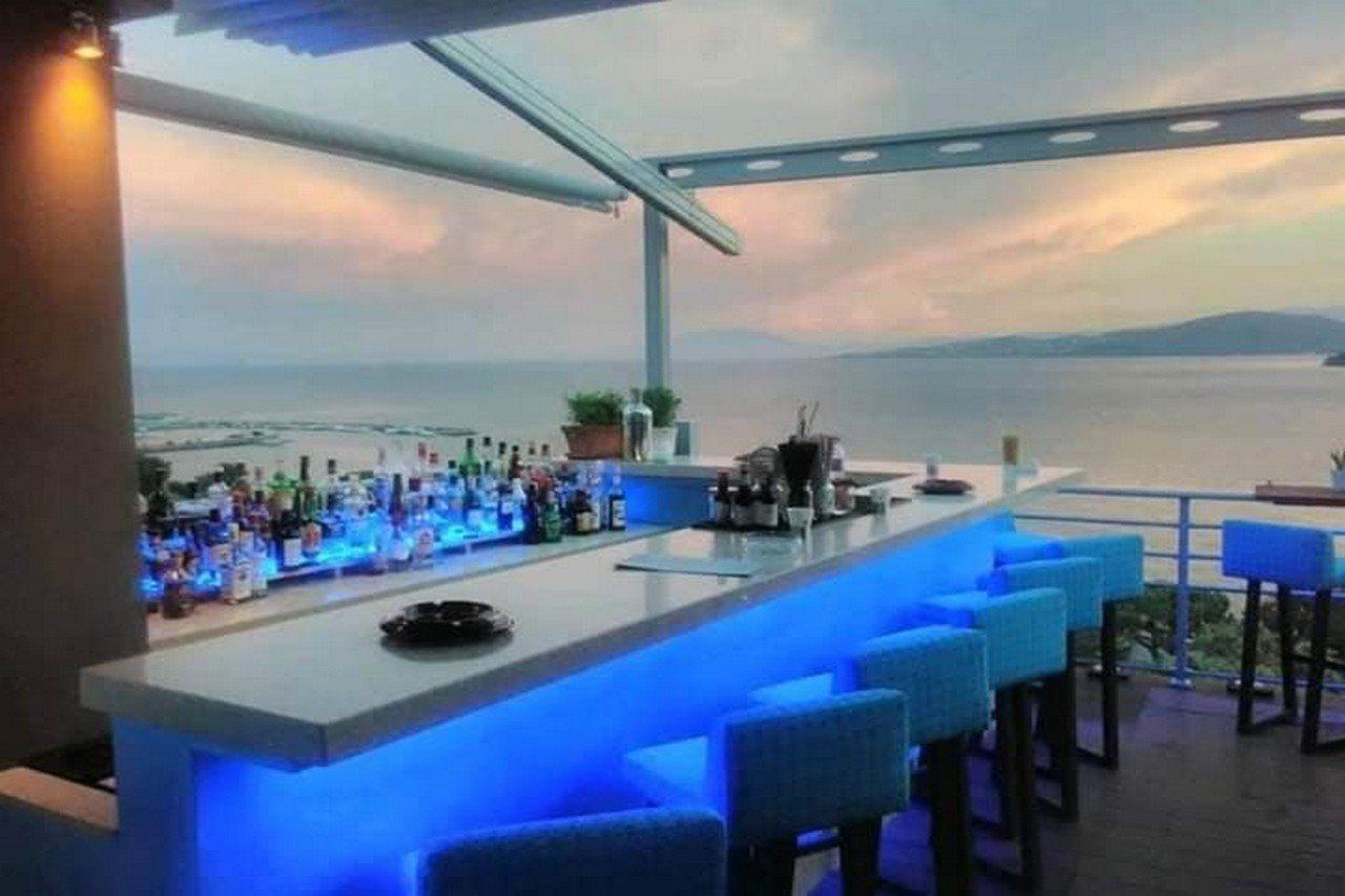 Park Hotel Volos Exteriör bild