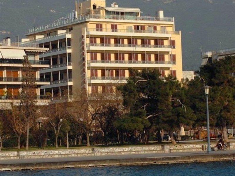 Park Hotel Volos Exteriör bild