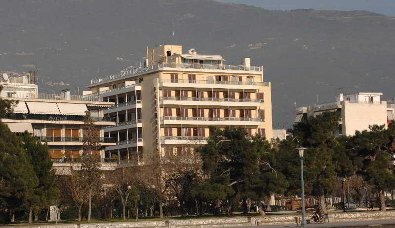 Park Hotel Volos Exteriör bild